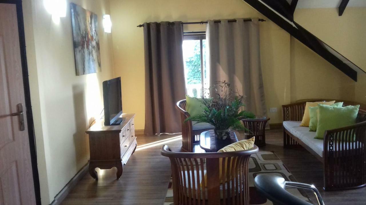 Apartament Shay Lyah Self Catering Victoria Zewnętrze zdjęcie
